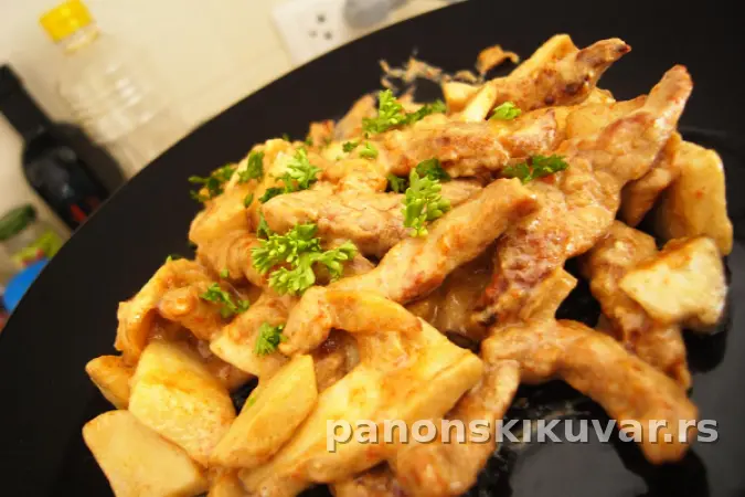 BEEF STROGANOFF