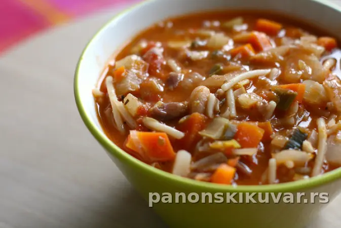 ČORBA MINESTRONE