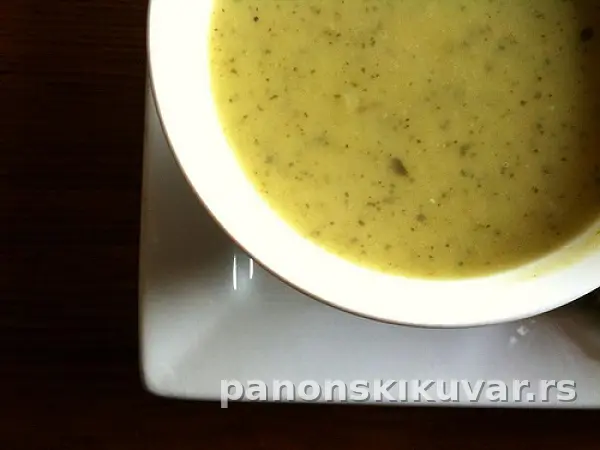 ČORBA OD TIKVICA SA MIROĐIJOM