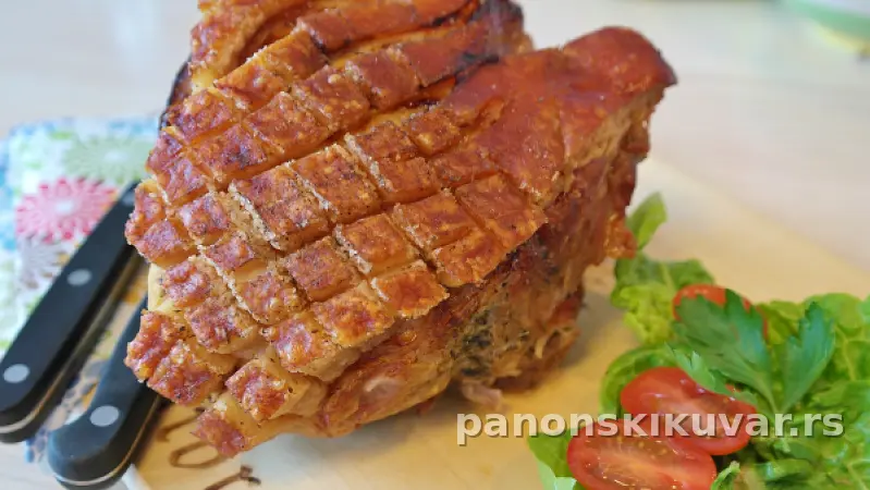 HRSKAVA PEČENA PRASETINA