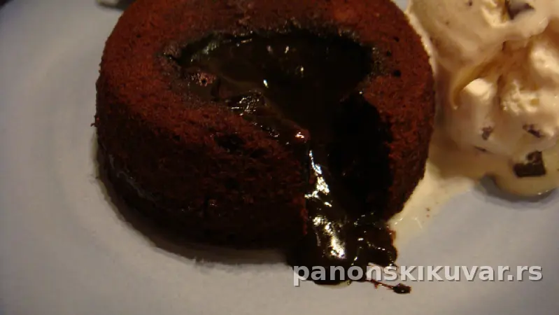 LAVA KOLAČ