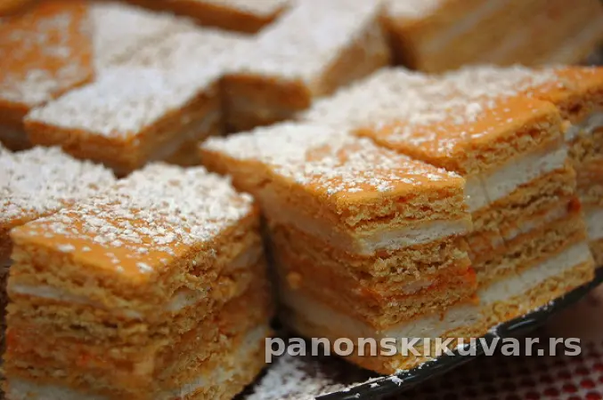MEDENA TORTA