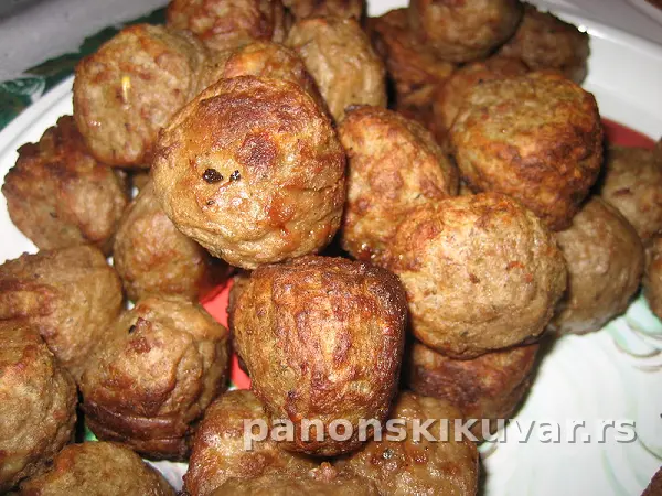 MESNE KUGLICE PUNJENE MASLINAMA