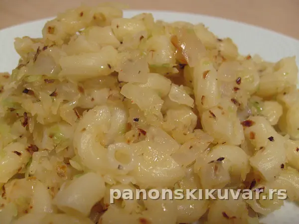 NASUVO SA SLATKIM KUPUSOM