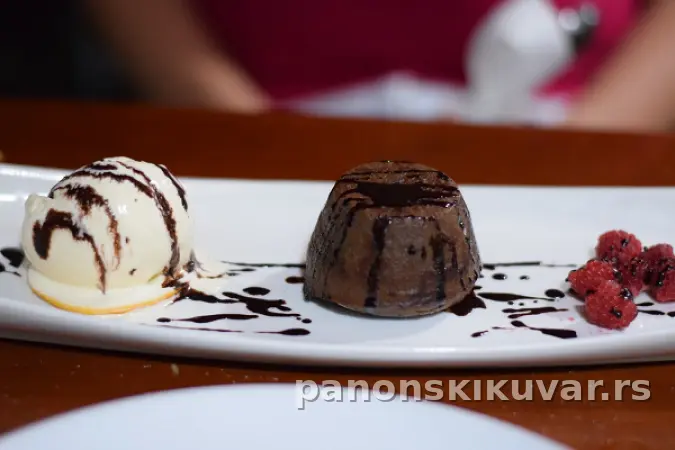 PARFE OD ČOKOLADE