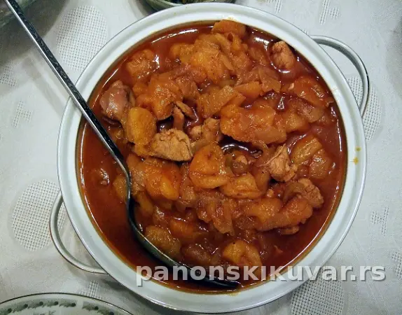 PILEĆI PAPRIKAŠ NA GRČKI NAČIN
