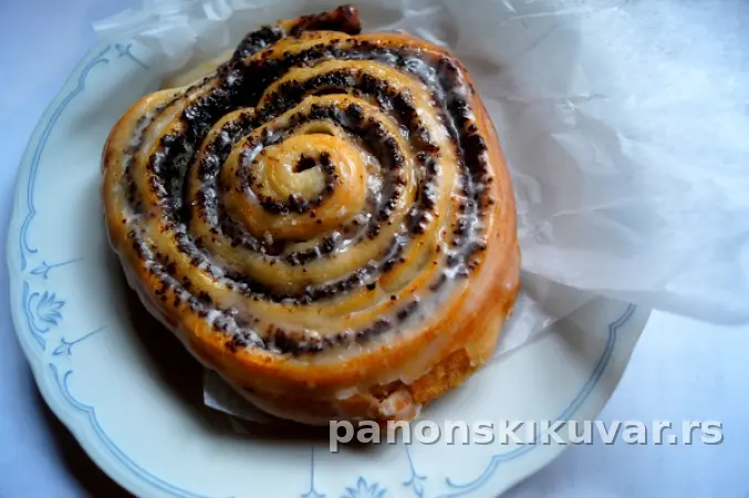 PUŽIĆI SA MAKOM