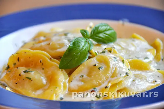 RAVIOLI