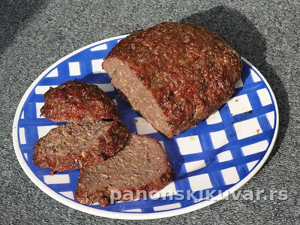 ROLAT OD KOKOŠIJEG MESA