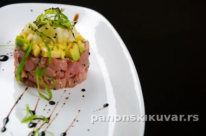 TUNA TATAR BIFTEK