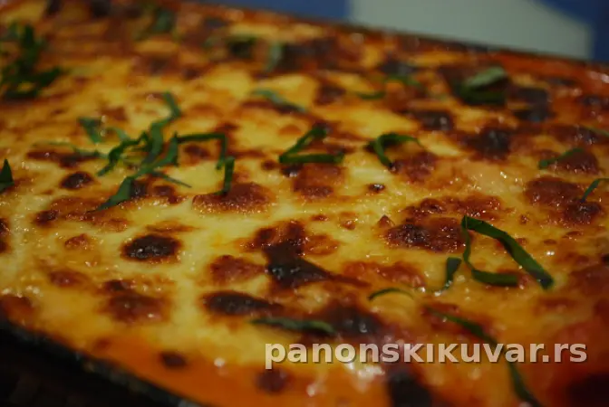 ZAPEČENI SPANAĆ SA SIROM